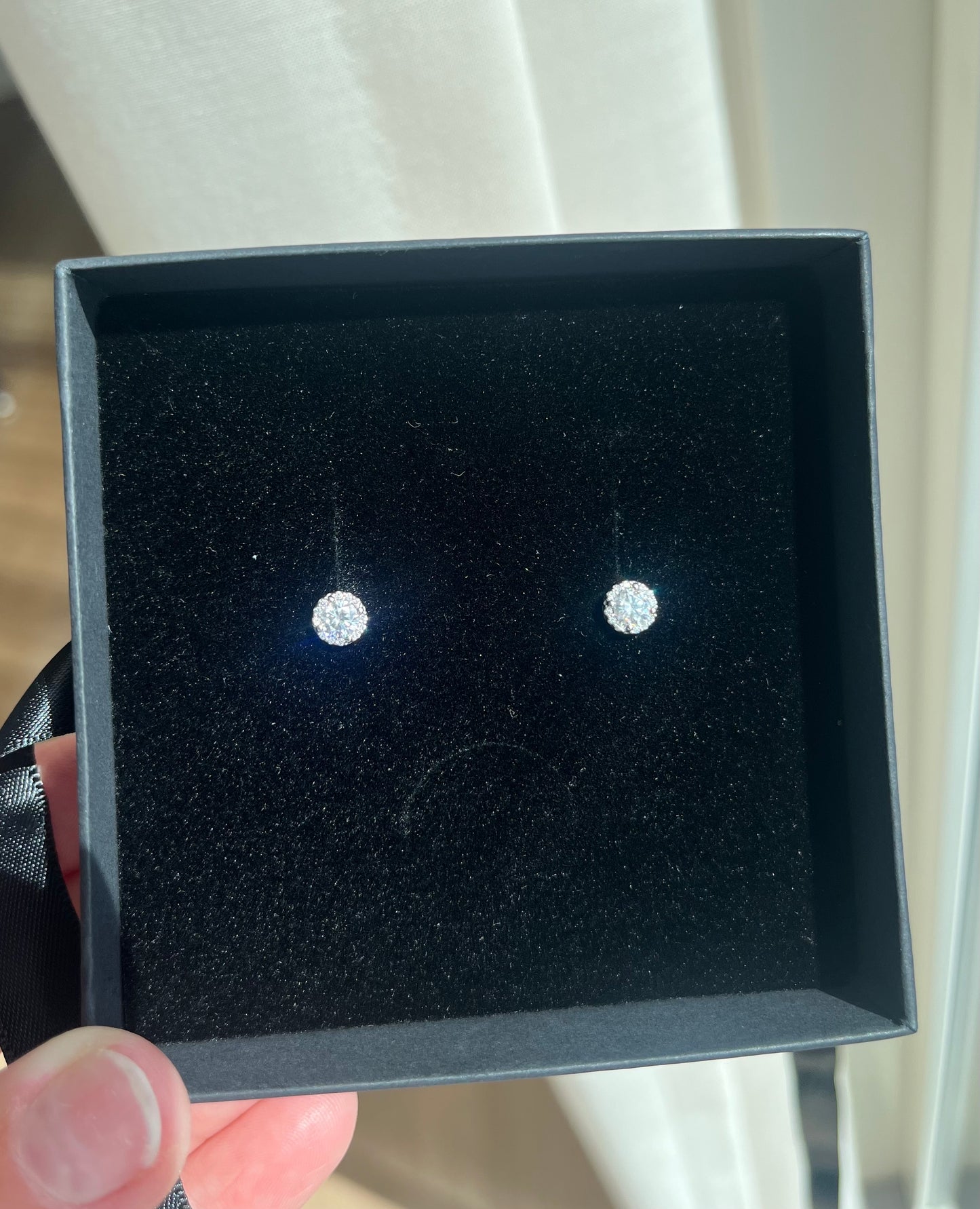 14k guldørering med diamanter og moissanite
