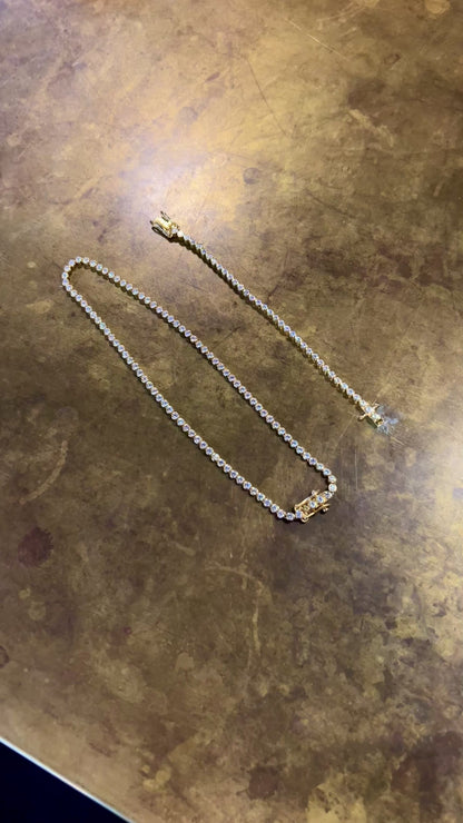 Tennisarmbånd Bezel - eksklusivt design med Moissanite ædelsten