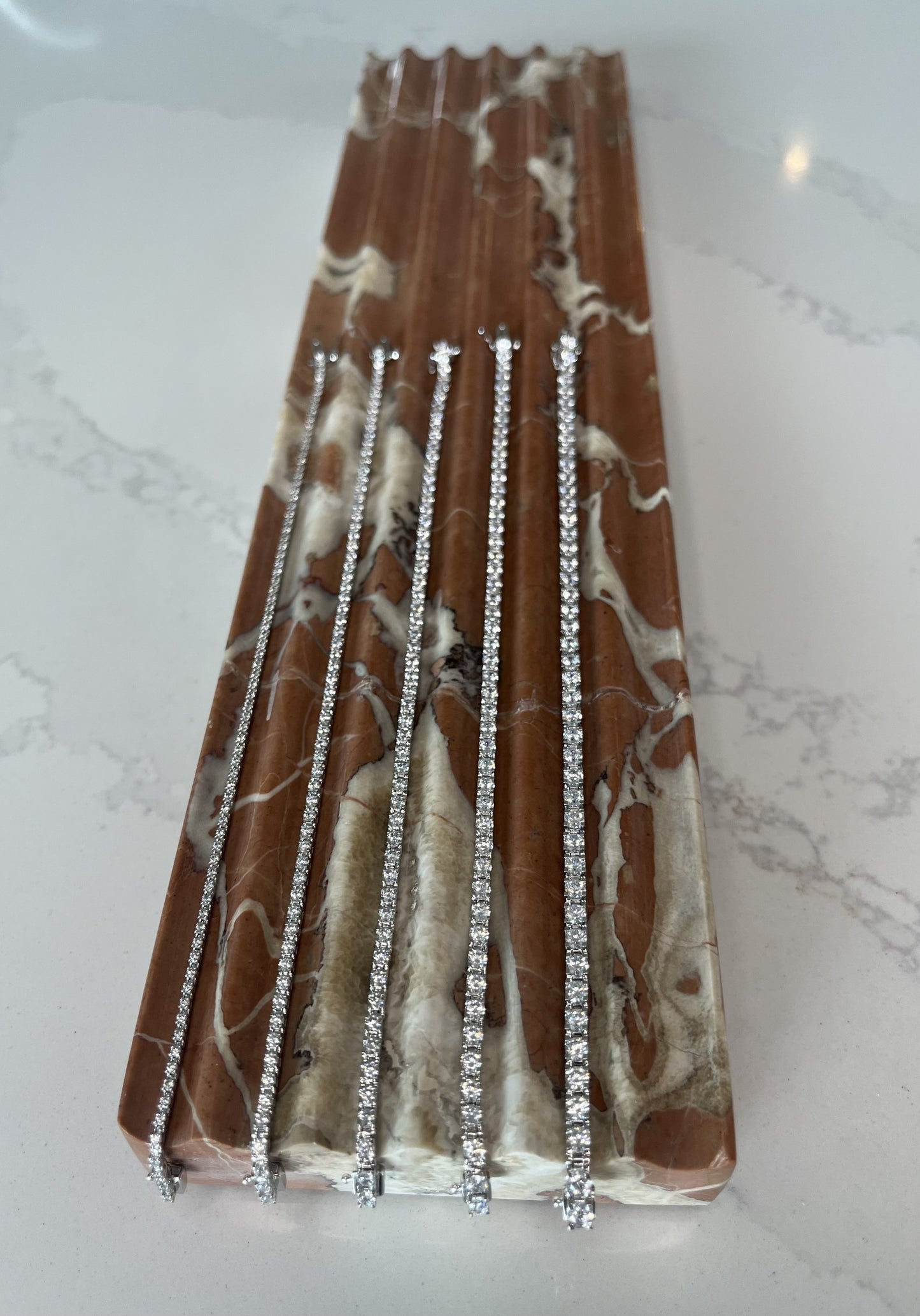 Tennisarmbånd i 14 karat guld med 1–5ct diamanter